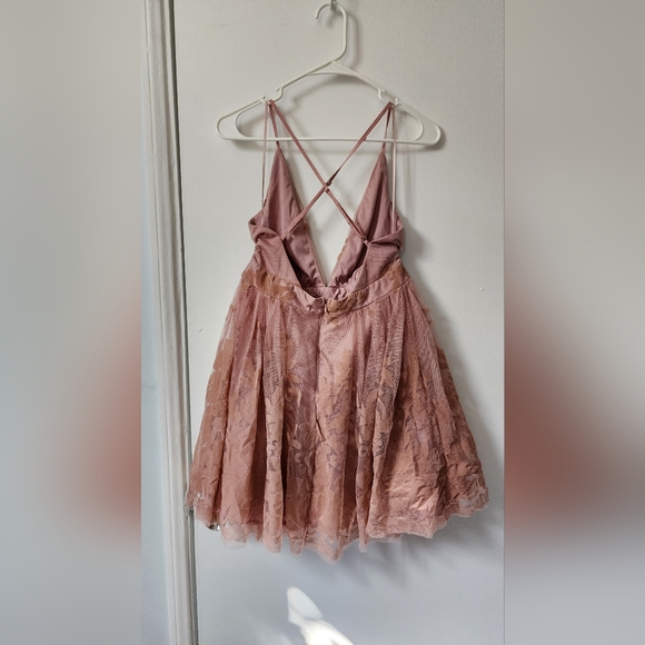 Luxxel Dusty Rose Floral Tulle Dress (sz small/petite) - Picture 4 of 16